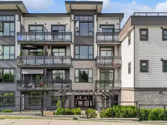 Condo for sale in Surrey, British Columbia