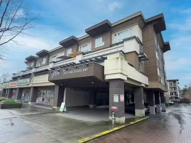 Condo for sale in Surrey, British Columbia