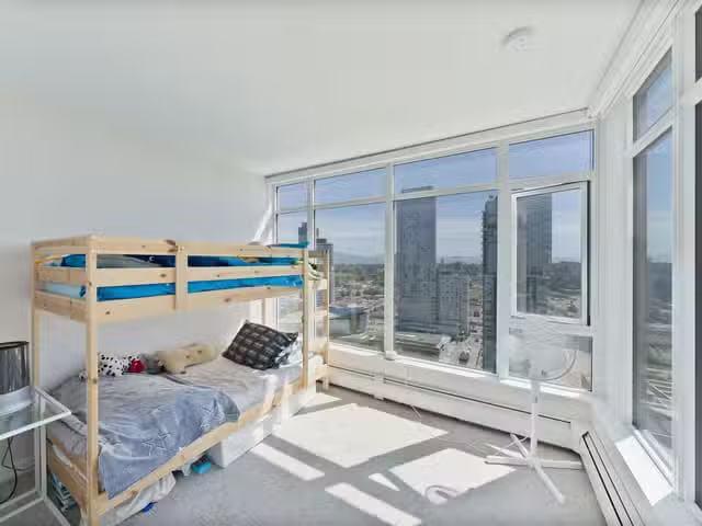 Condo for sale in Surrey, British Columbia