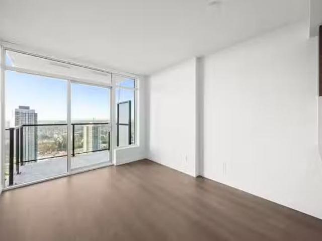 Condo for sale in Surrey, British Columbia
