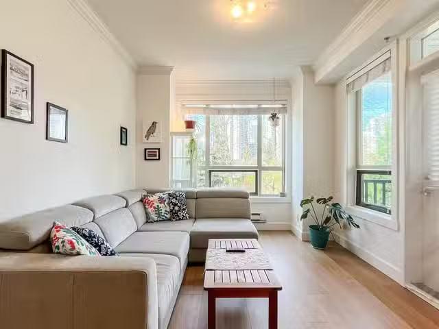 Condo for sale in Surrey, British Columbia