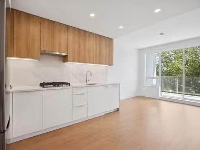 Condo for sale in Surrey, British Columbia