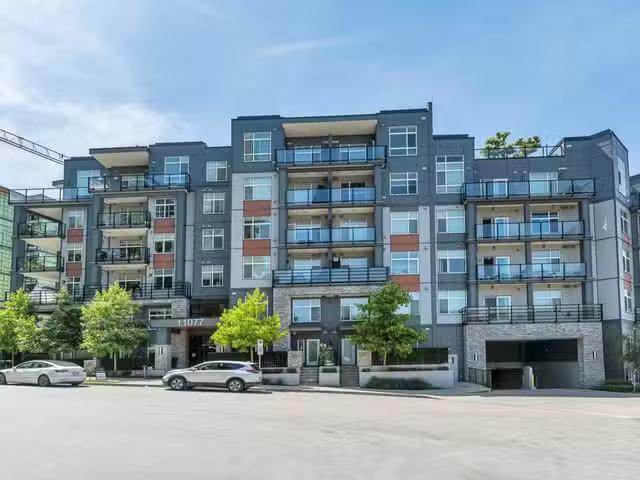 Condo for sale in Surrey, British Columbia
