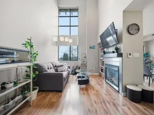 Condo for sale in Surrey, British Columbia