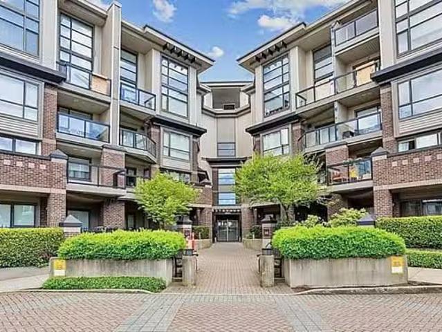 Condo for sale in Surrey, British Columbia