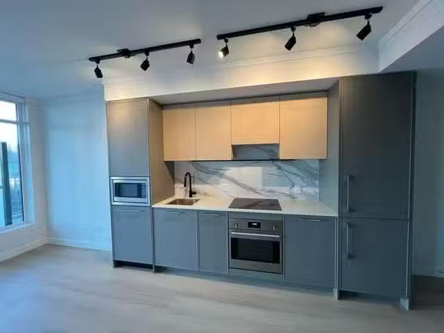 Condo for sale in Surrey, British Columbia
