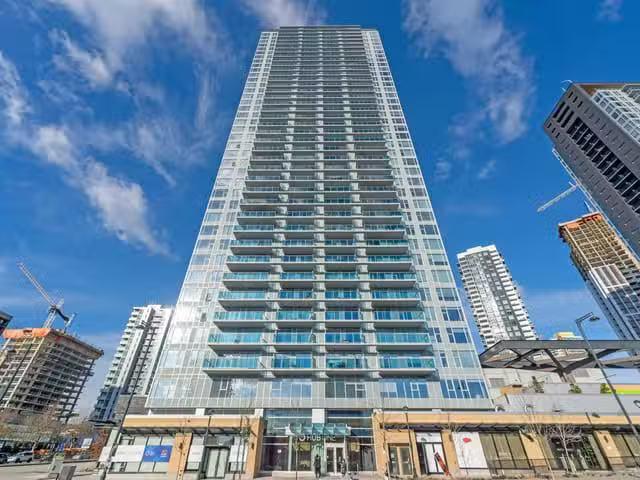 Condo for sale in Surrey, British Columbia
