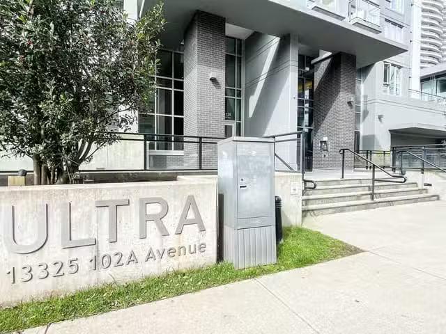 Condo for sale in Surrey, British Columbia