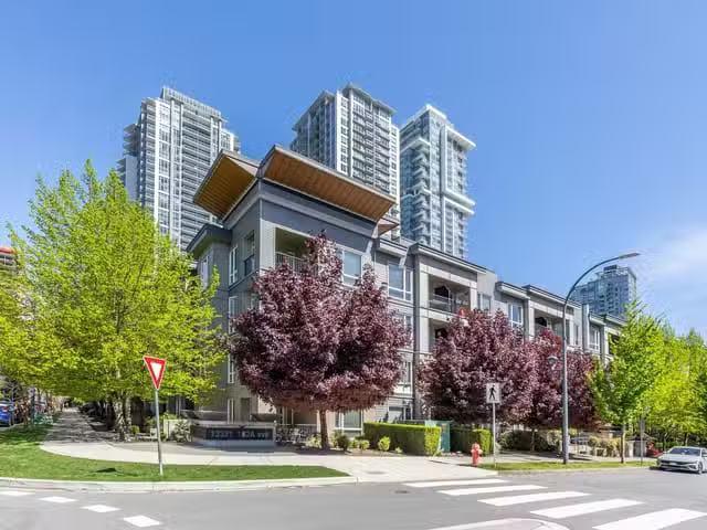 Condo for sale in Surrey, British Columbia