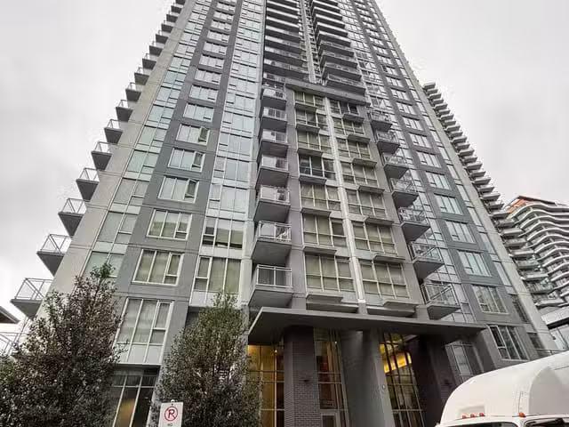 Condo for sale in Surrey, British Columbia