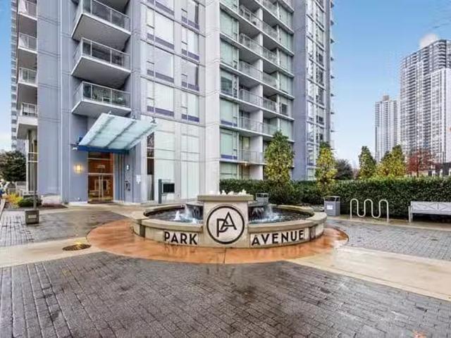 Condo for sale in Surrey, British Columbia