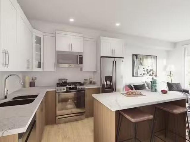 Condo for sale in Surrey, British Columbia