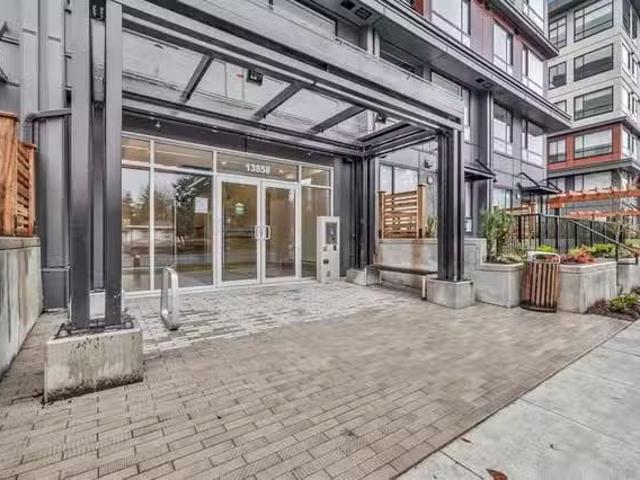 Condo for sale in Surrey, British Columbia