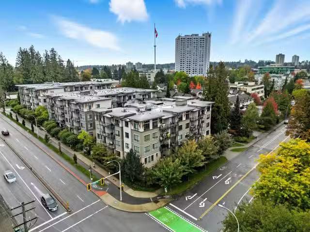 Condo for sale in Surrey, British Columbia