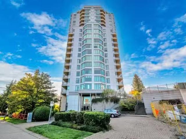 Condo for sale in Surrey, British Columbia