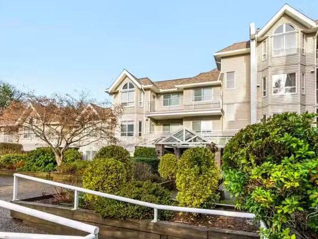 Condo for sale in Surrey, British Columbia