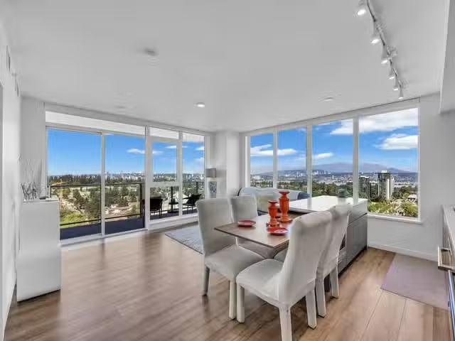 Condo for sale in Surrey, British Columbia