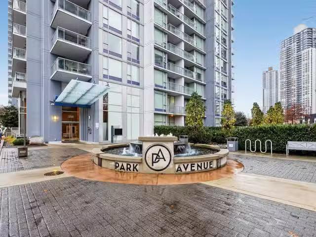 Condo for sale in Surrey, British Columbia