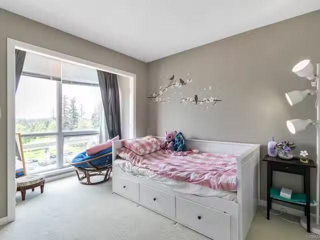 Condo for sale in Surrey, British Columbia
