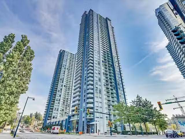Condo for sale in Surrey, British Columbia