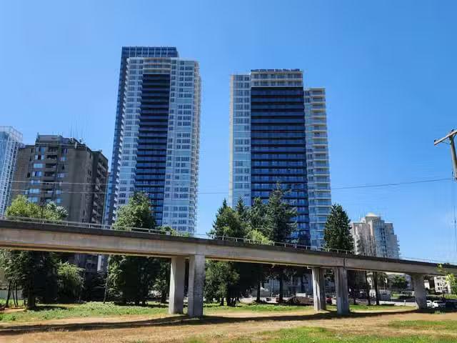 Condo for sale in Surrey, British Columbia