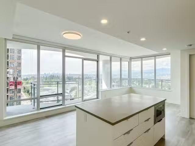 Condo for sale in Surrey, British Columbia