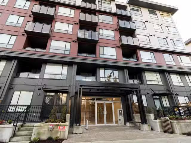 Condo for sale in Surrey, British Columbia