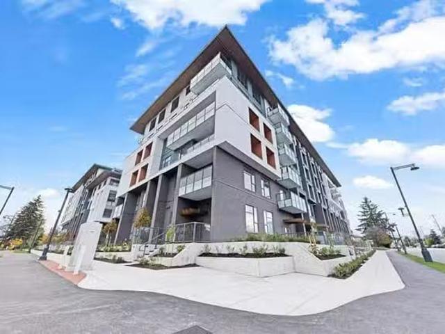 Condo for sale in Surrey, British Columbia