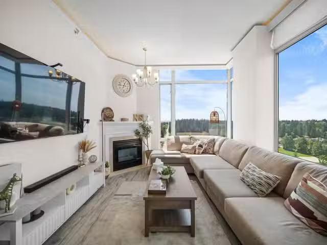 Condo for sale in Surrey, British Columbia