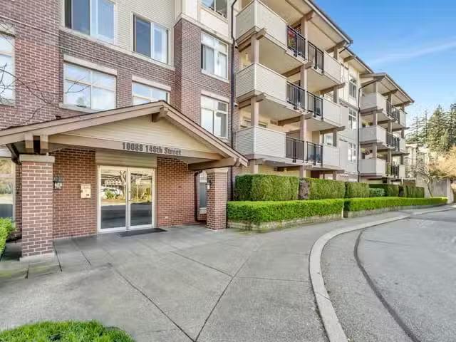 Condo for sale in Surrey, British Columbia