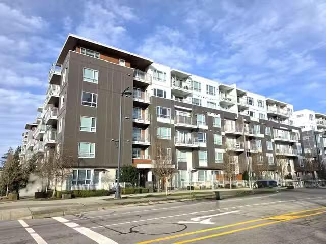 Condo for sale in Surrey, British Columbia
