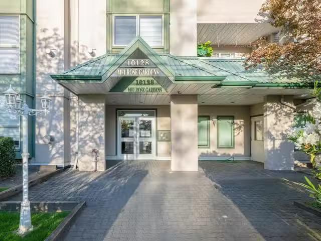 Condo for sale in Surrey, British Columbia