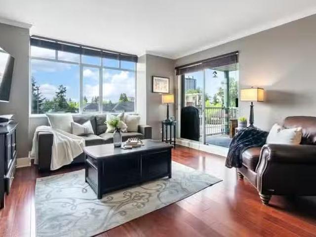 Condo for sale in Surrey, British Columbia