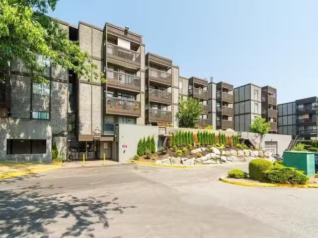 Condo for sale in Surrey, British Columbia