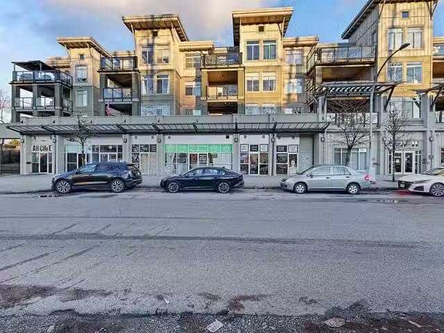 Condo for sale in Surrey, British Columbia