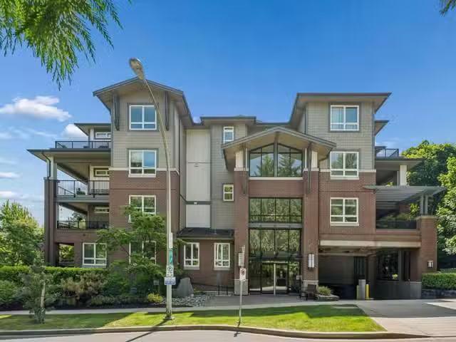 Condo for sale in Surrey, British Columbia