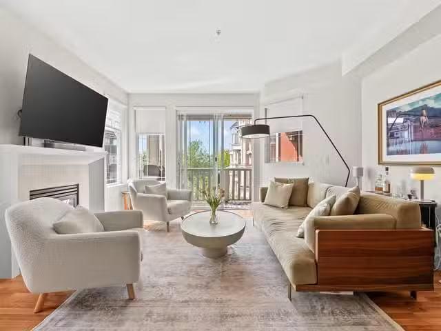 Condo for sale in Surrey, British Columbia
