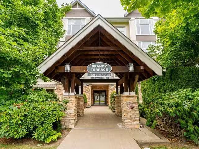Condo for sale in Surrey, British Columbia