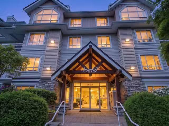 Condo for sale in Surrey, British Columbia