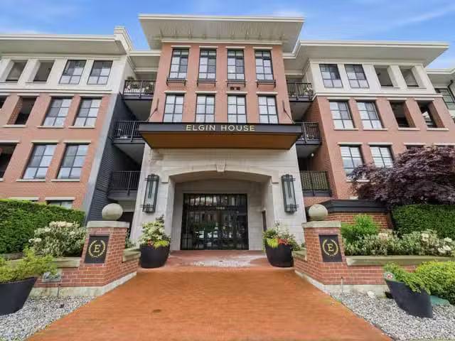Condo for sale in Surrey, British Columbia