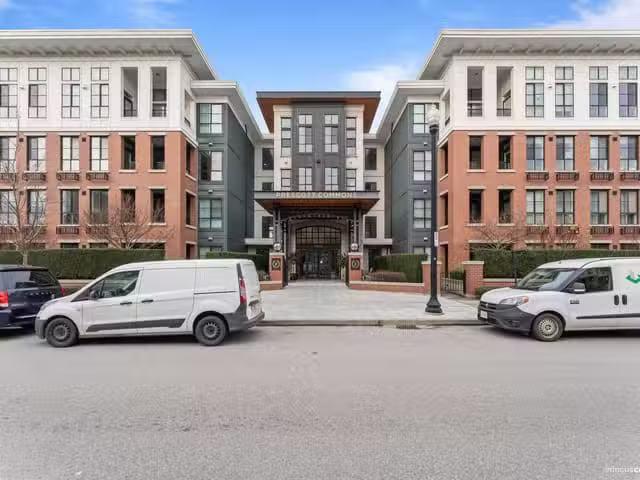 Condo for sale in Surrey, British Columbia