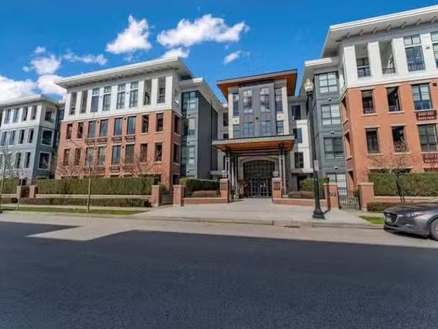 Condo for sale in Surrey, British Columbia