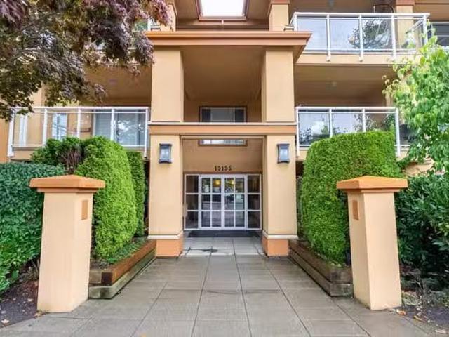 Condo for sale in Surrey, British Columbia