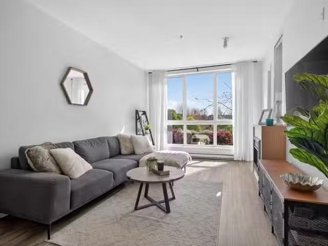 Condo for sale in Surrey, British Columbia