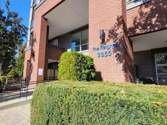 Condo for sale in Surrey, British Columbia