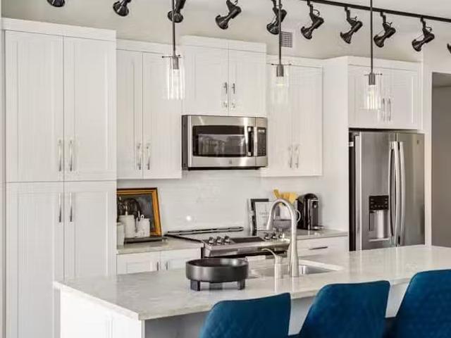 Condo for sale in Surrey, British Columbia