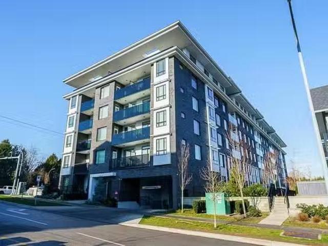 Condo for sale in Surrey, British Columbia