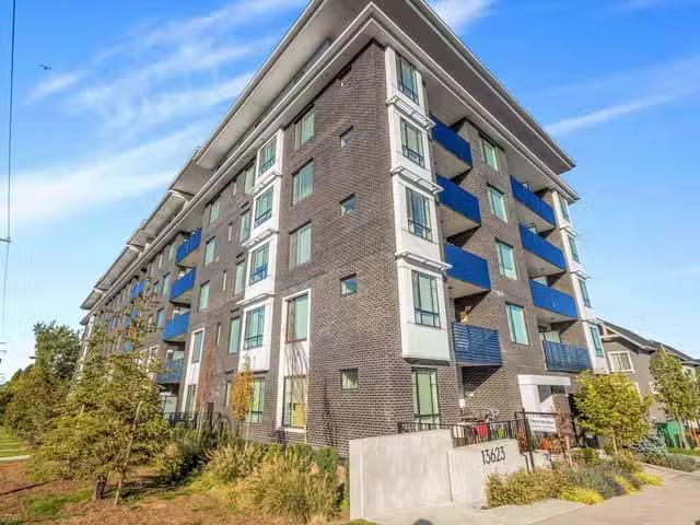 Condo for sale in Surrey, British Columbia