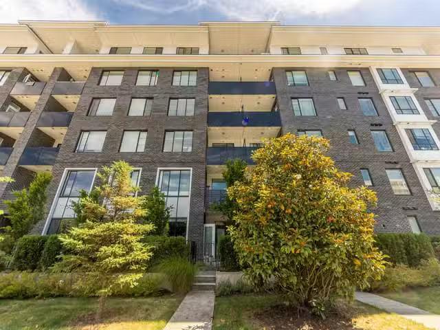 Condo for sale in Surrey, British Columbia