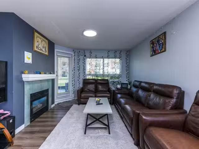 Condo for sale in Surrey, British Columbia